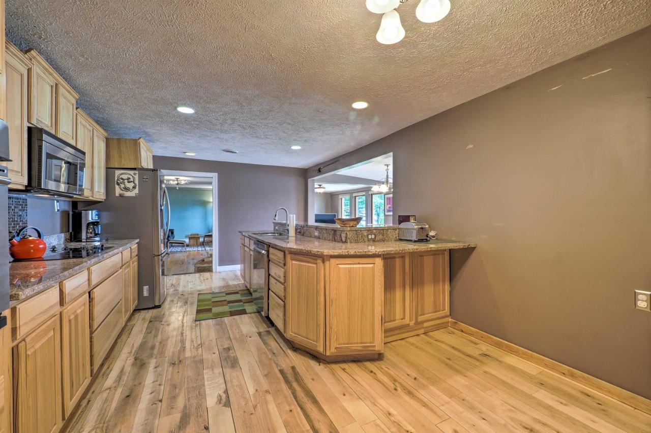 13 Mi To Downtown Quiet Lakefront Cottage Traverse City Eksteriør bilde